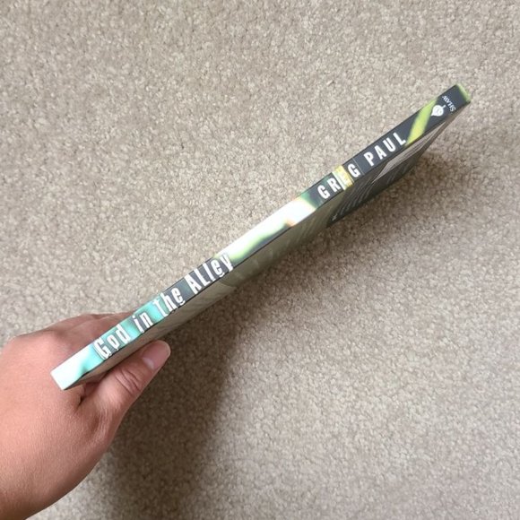 4/$25 God in the Alley: Being‎ and Seeing Jesus in a Broken World by Greg Paul - Picture 3 of 5